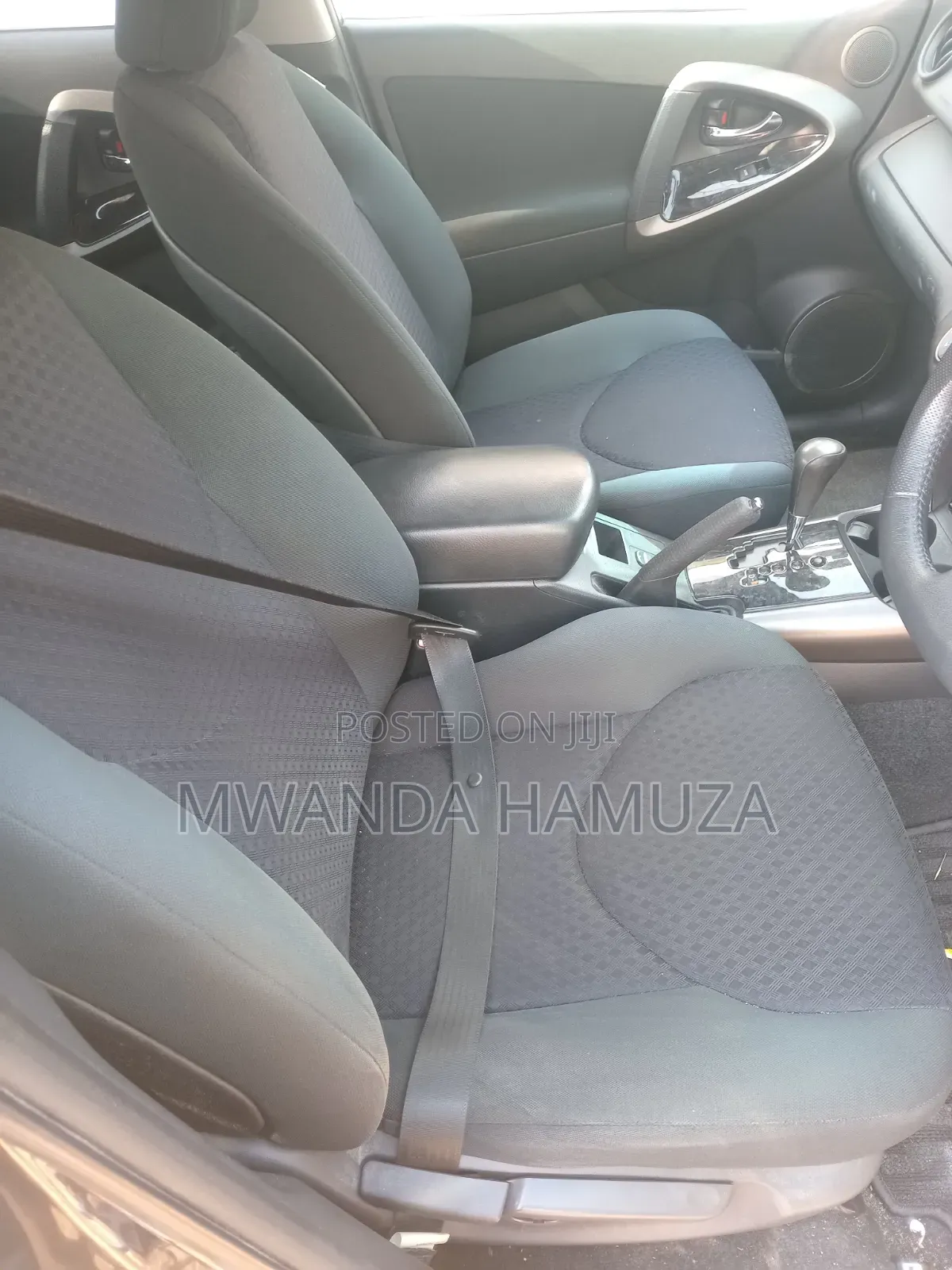 Toyota Vanguard 2011 Gray