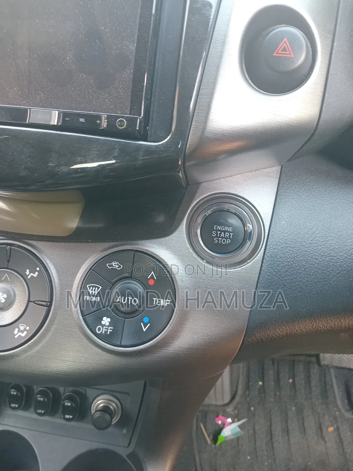 Toyota Vanguard 2011 Gray