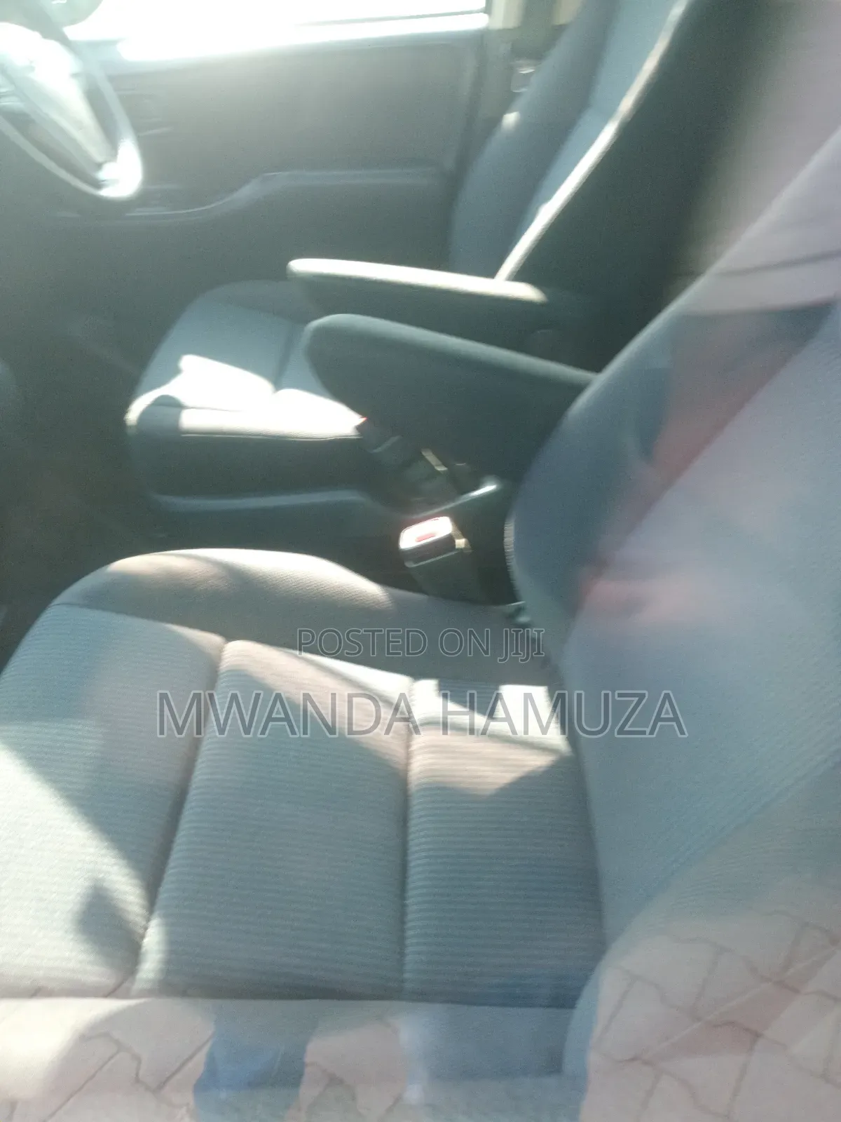 Toyota Noah 2017 Silver