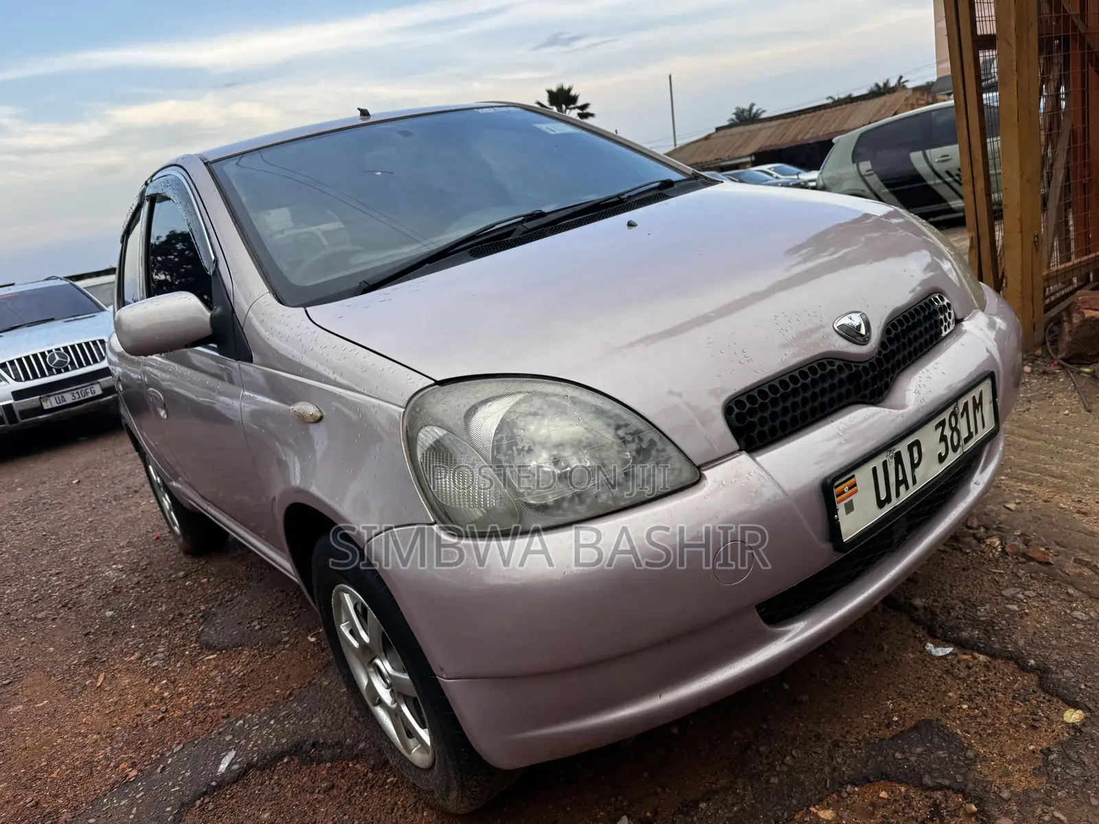 Toyota Vitz 2002 Pink