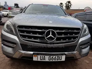 Mercedes-Benz M Class ML350 4dr SUV (3.5L 6cyl 7A) 2014 Gray