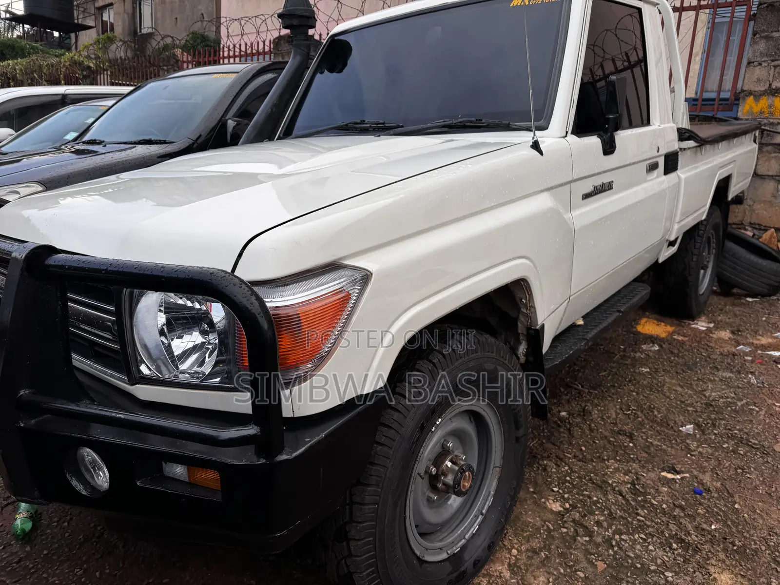Toyota Land Cruiser 2015 White