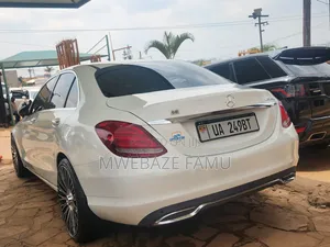 Mercedes-Benz C200 2016 White
