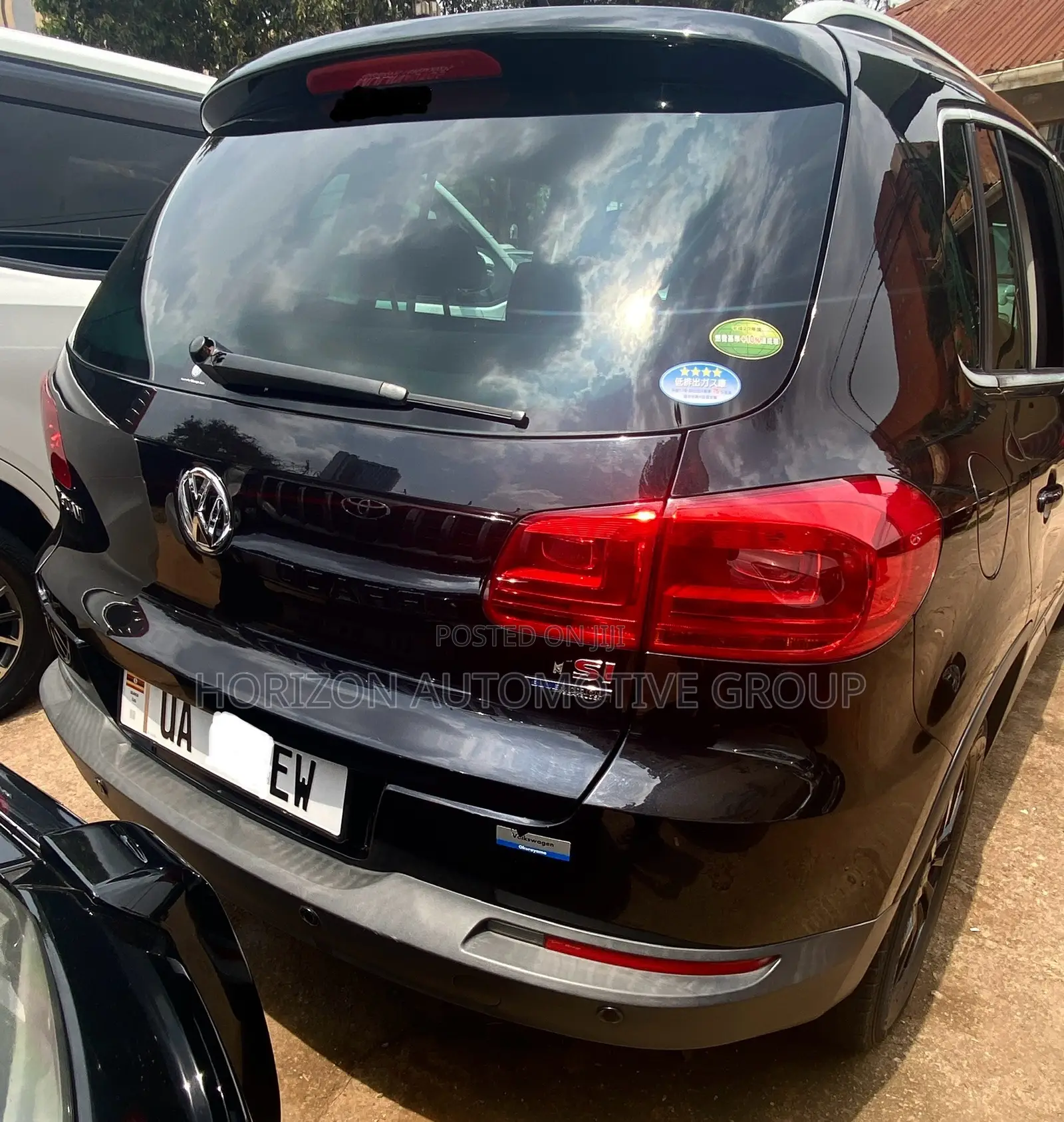 Volkswagen Tiguan S 4dr SUV (2.0L 4cyl Turbo 6A) 2015 Black