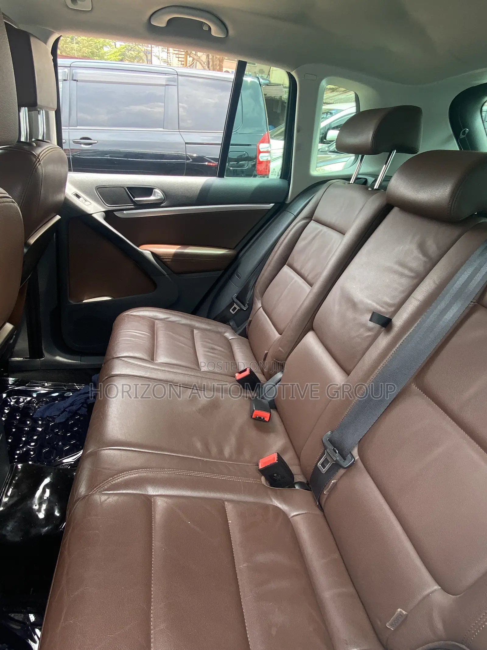 Volkswagen Tiguan S 4dr SUV (2.0L 4cyl Turbo 6A) 2015 Black
