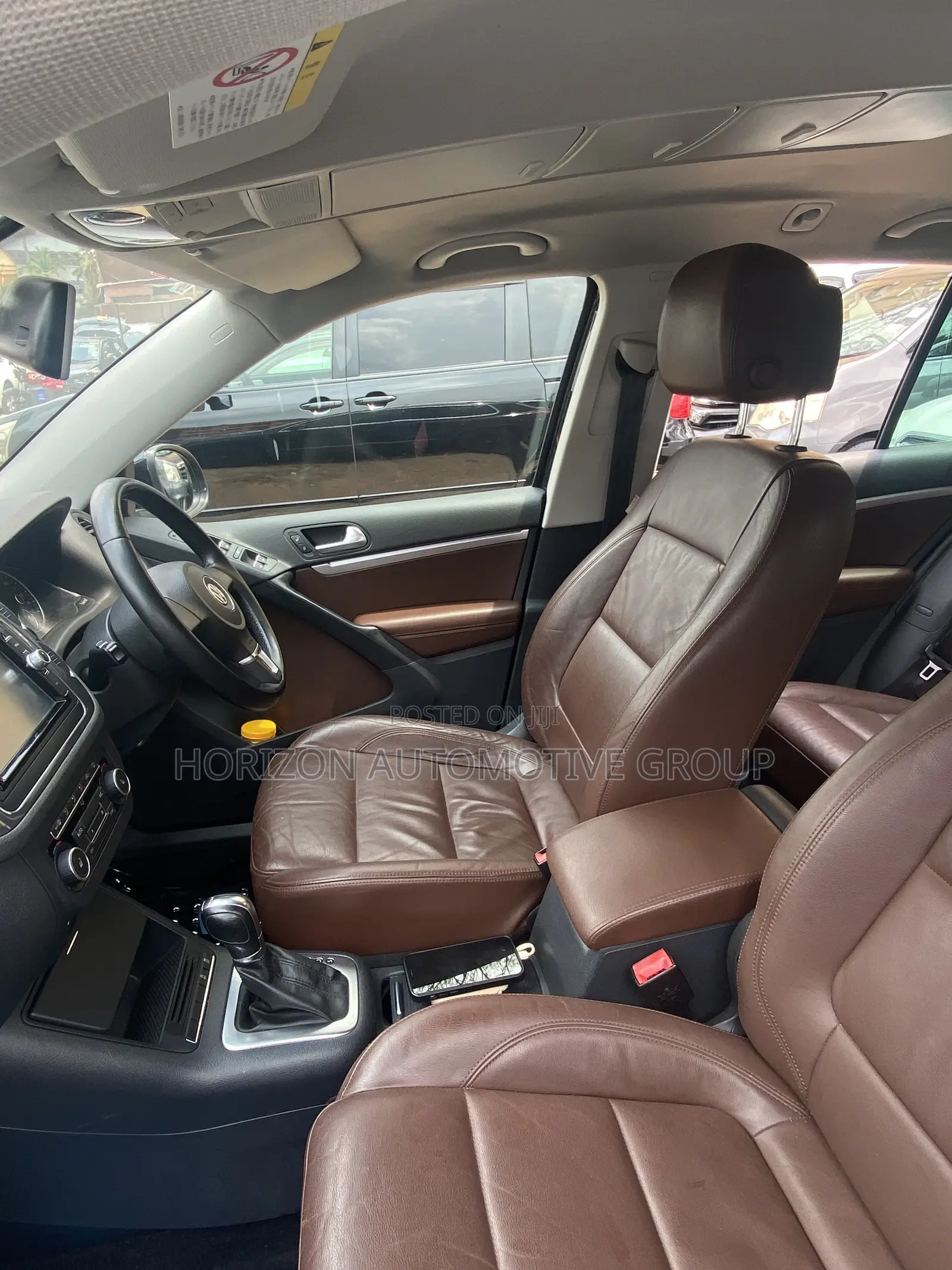 Volkswagen Tiguan S 4dr SUV (2.0L 4cyl Turbo 6A) 2015 Black