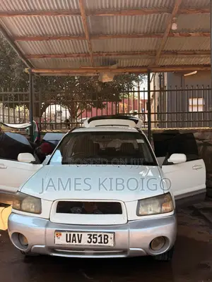 Subaru Forester Automatic 2004 White