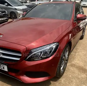 Mercedes-Benz C200 2017 Red