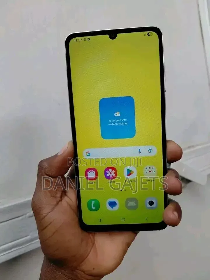 New Samsung Galaxy A07 5G 128 GB Gold