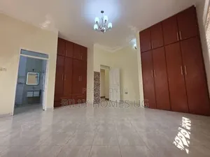 5bdrm Bungalow in Kira for sale