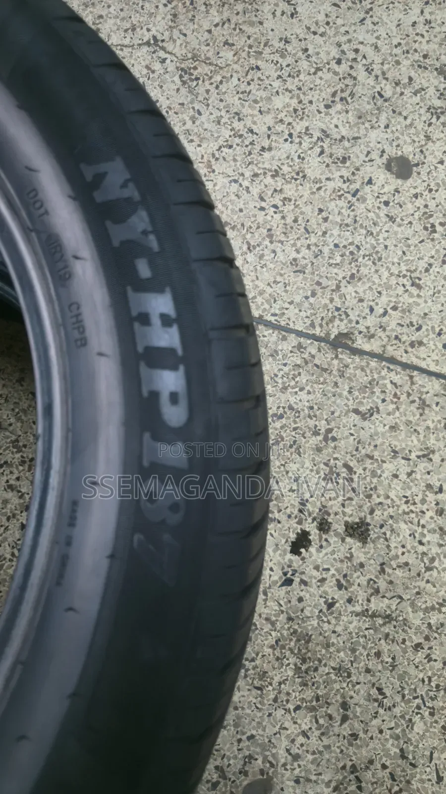 255/50r19 Imported Used Ny Tires in Good Condition