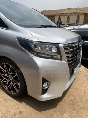Toyota Alphard 2.5 Petrol AWD 2018 Silver