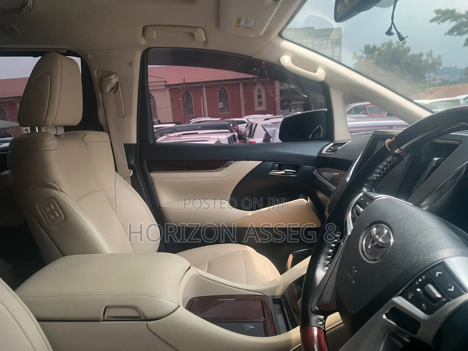 Toyota Alphard 2.5 Petrol AWD 2018 Silver