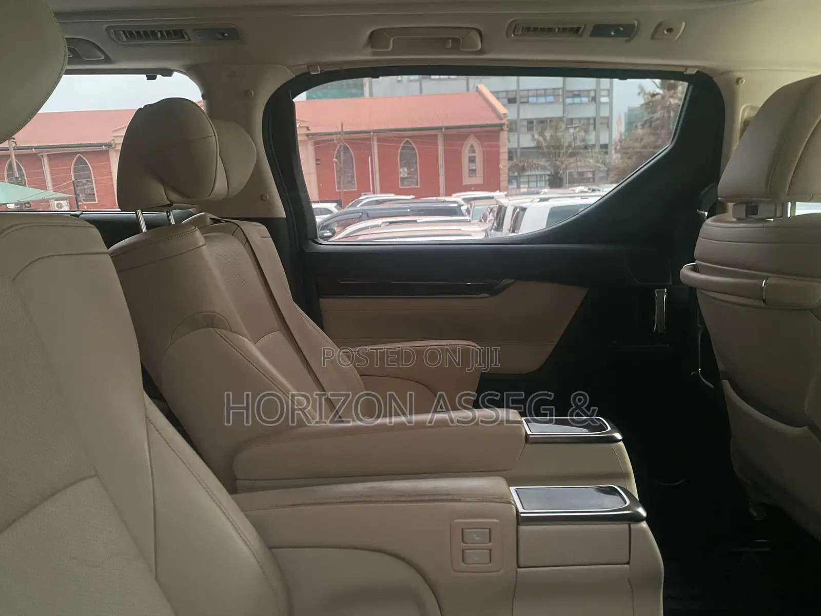 Toyota Alphard 2.5 Petrol AWD 2018 Silver