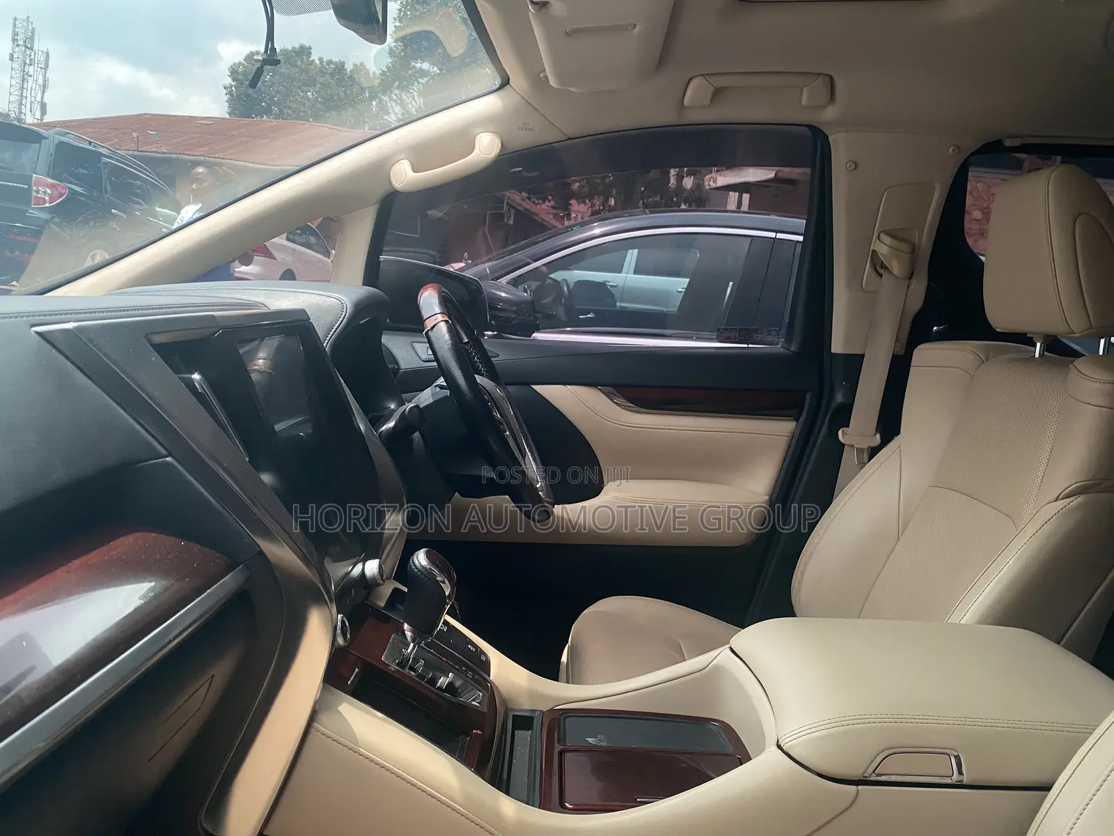 Toyota Alphard 2.5 Petrol AWD 2018 Silver