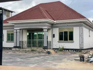 3bdrm House in Kawempe for sale