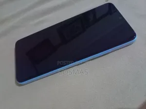 Itel P40 64 GB Blue