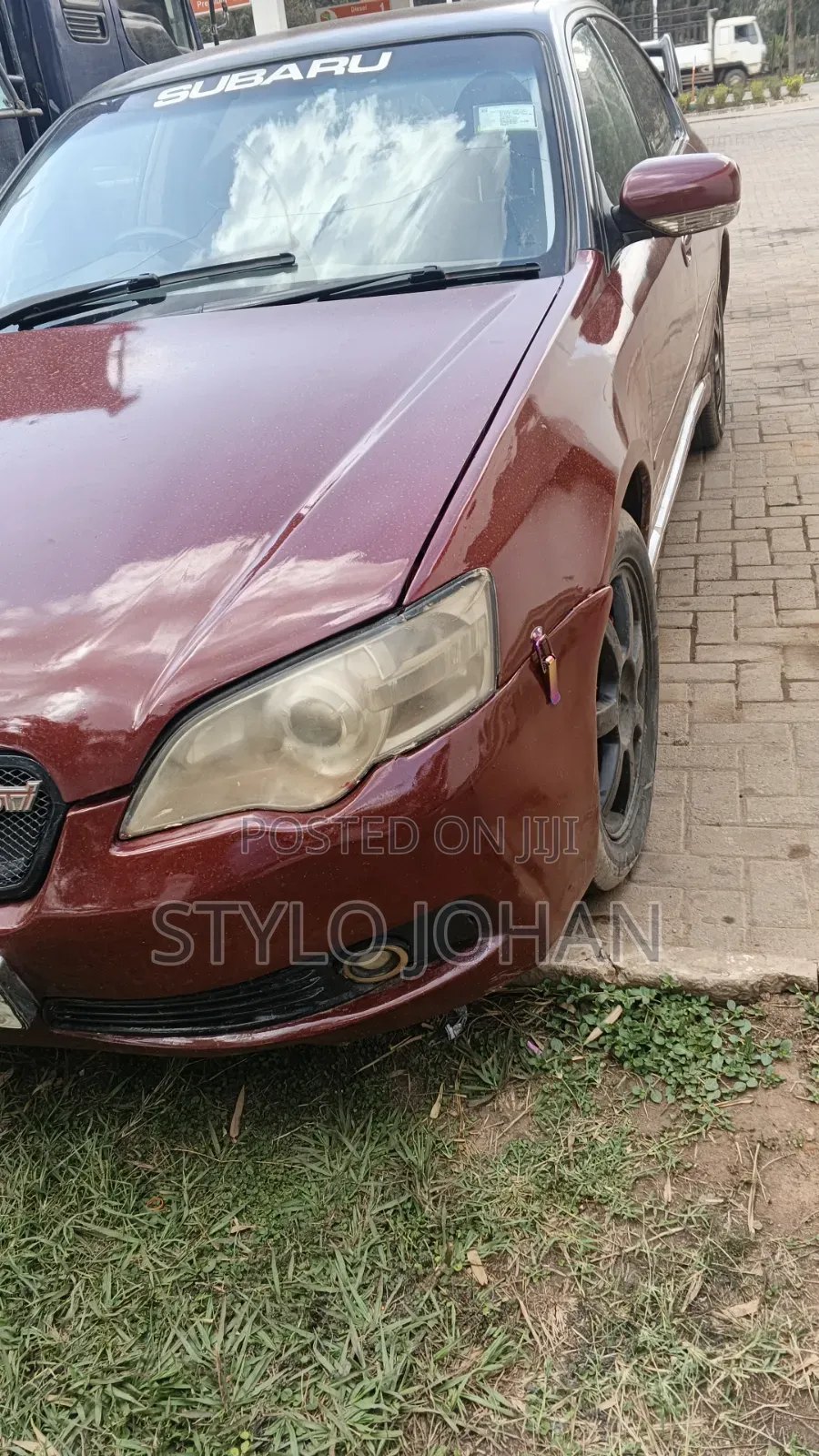 Subaru Legacy 2005 Red