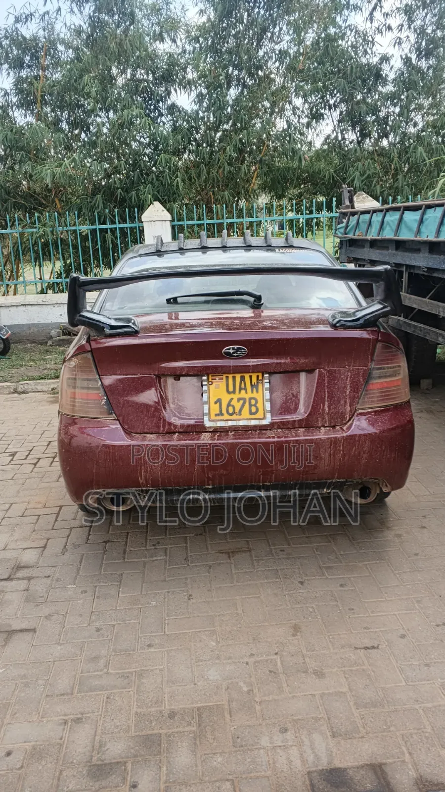 Subaru Legacy 2005 Red
