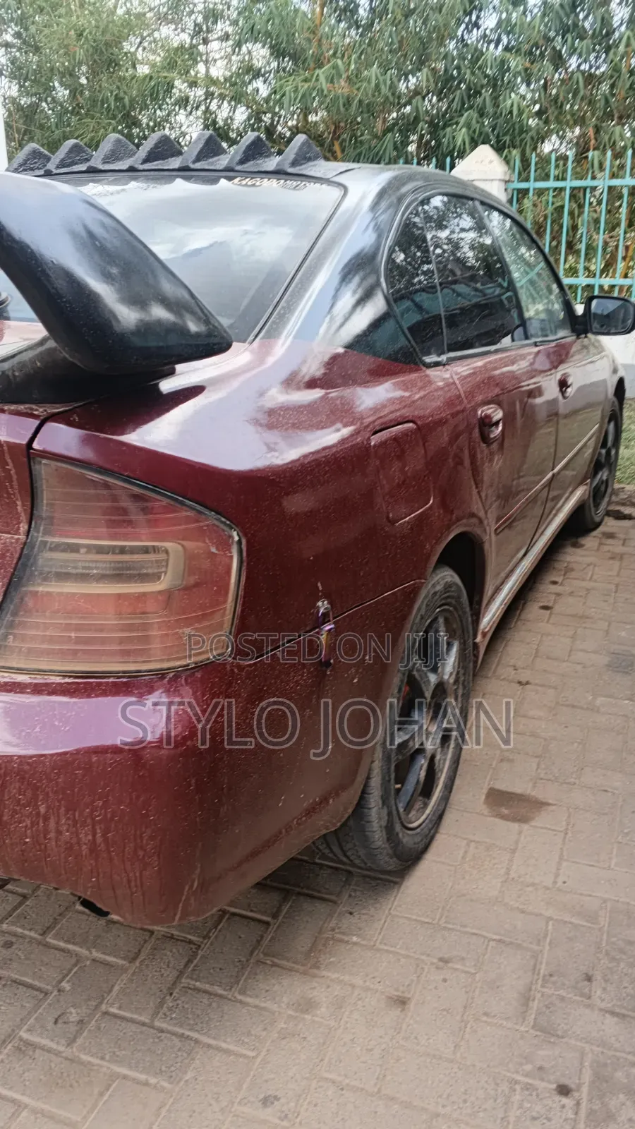 Subaru Legacy 2005 Red