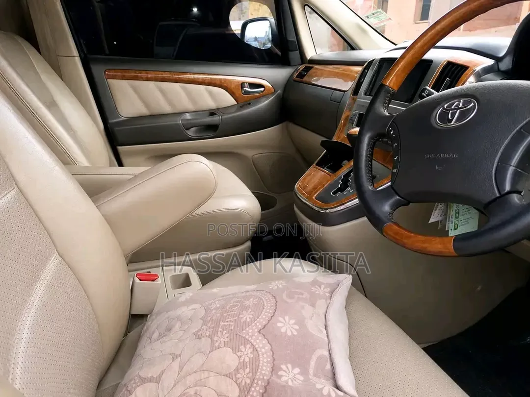 Toyota Alphard 2008 Silver
