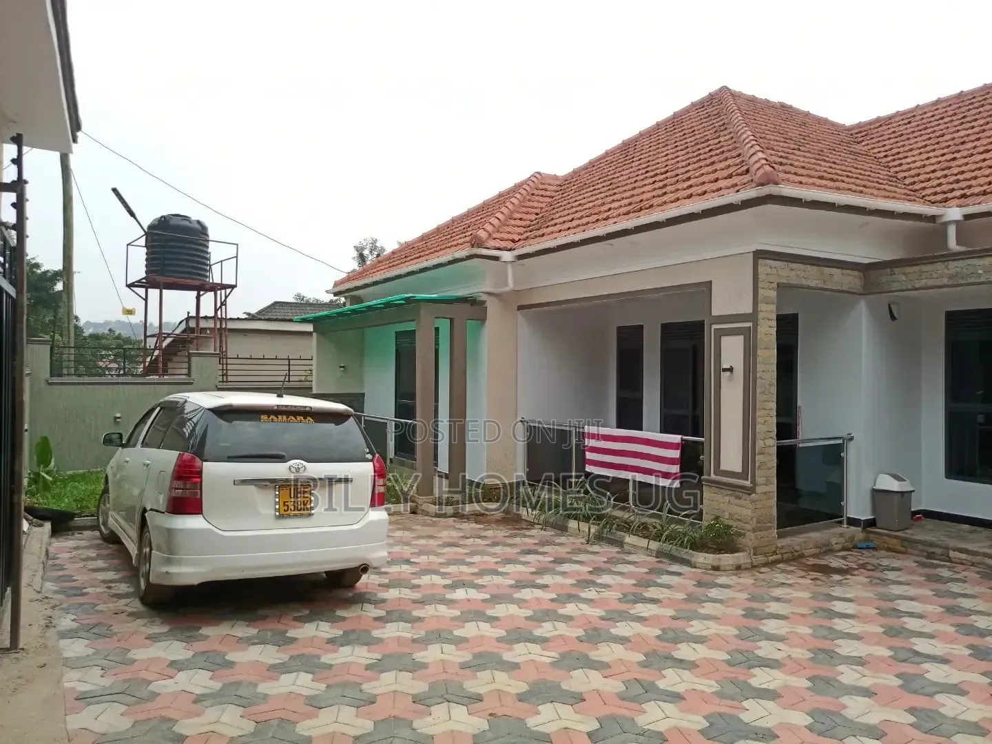 3bdrm Bungalow in Kira for sale