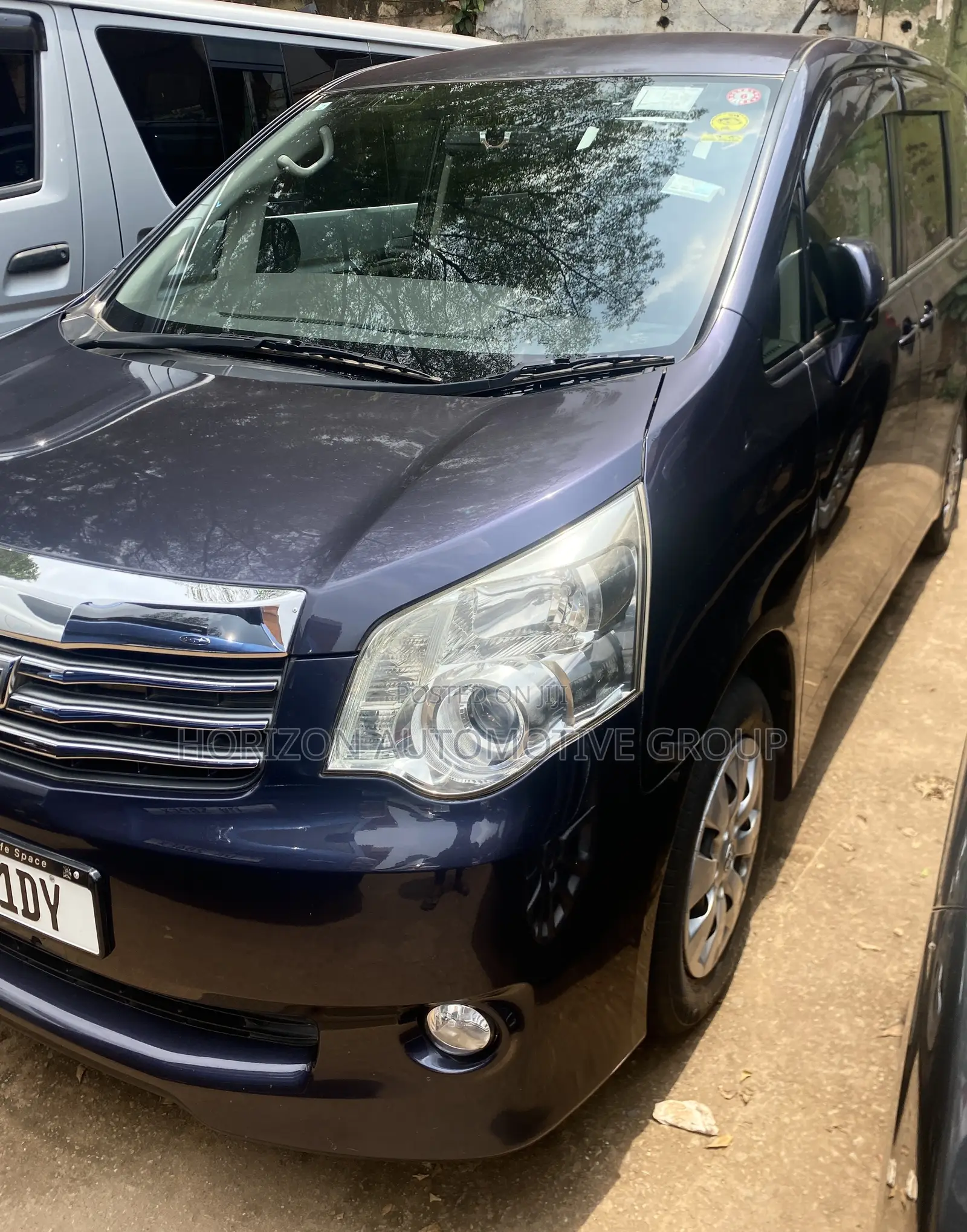 Toyota Noah 2012 Teal