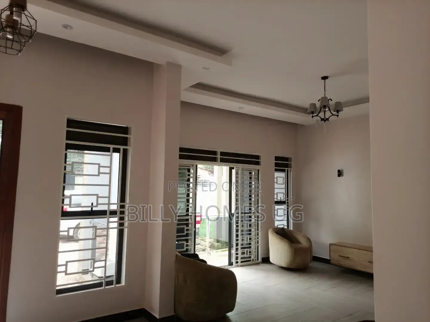 3bdrm Bungalow in Kira for sale