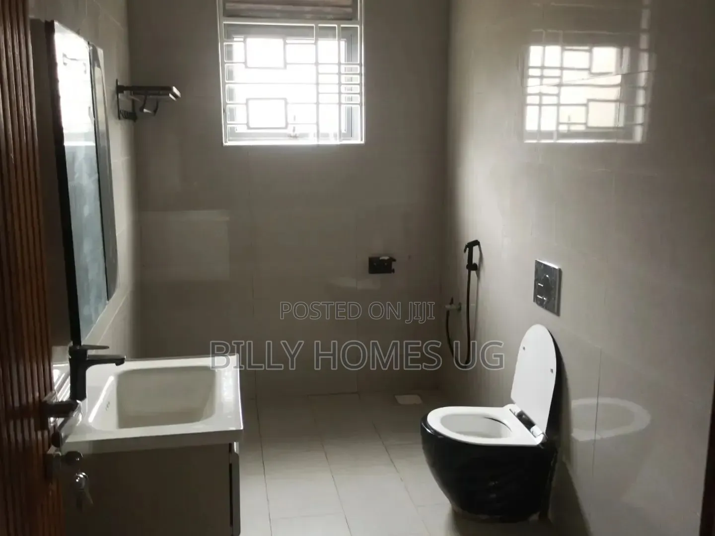 3bdrm Bungalow in Kira for sale