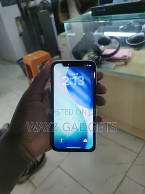Apple iPhone 11 128 GB White