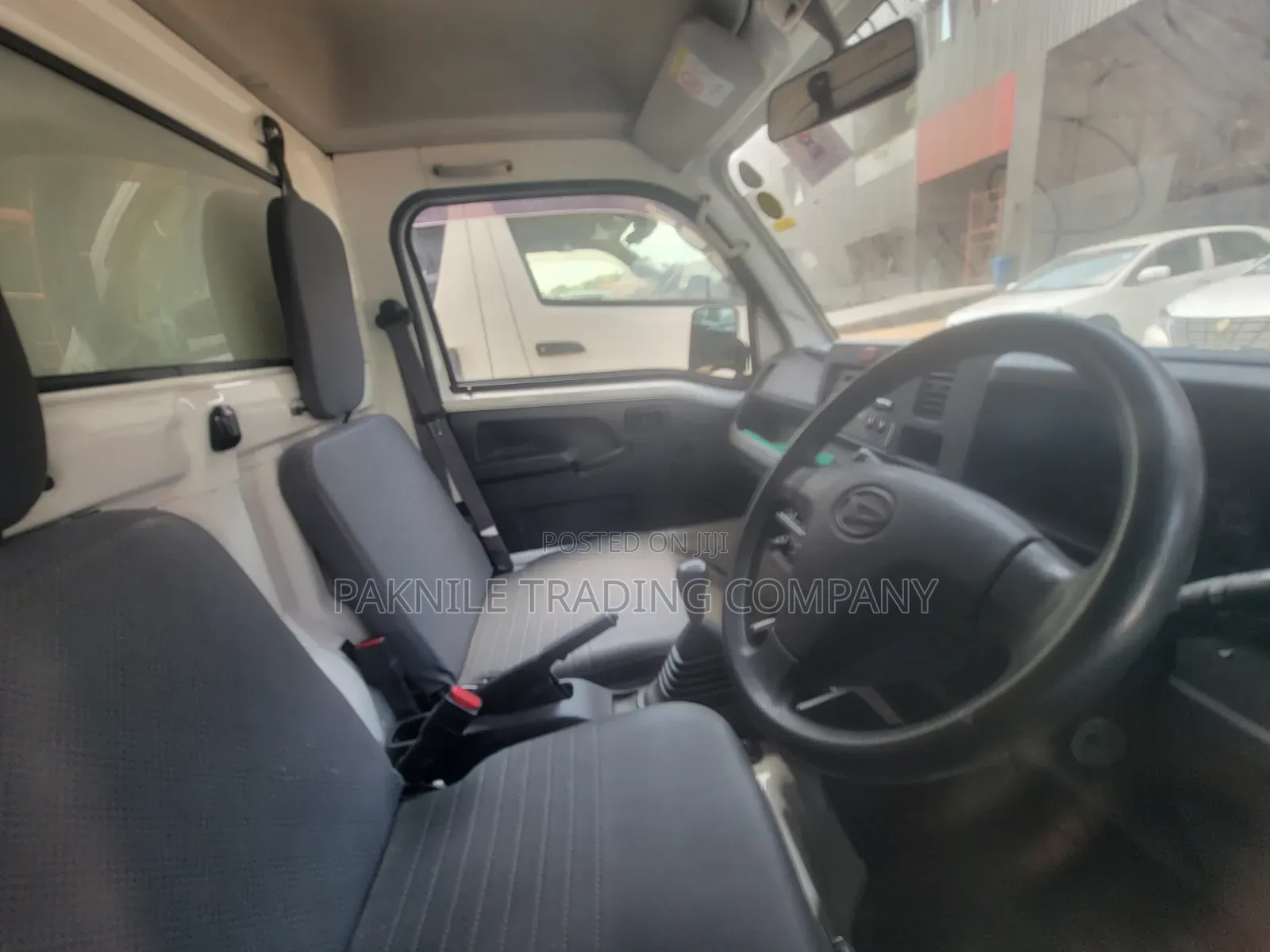 Daihatsu Hijet 2017 White