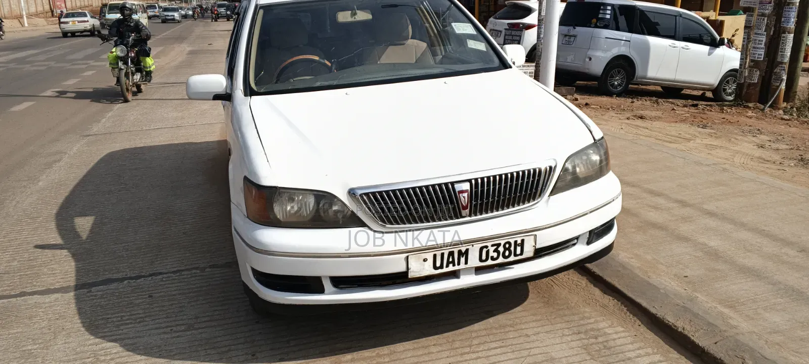 Toyota Vista 2000 White