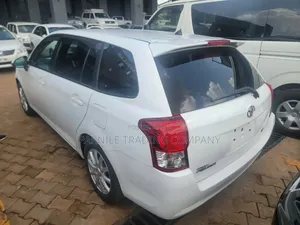 Toyota Corolla 2013 White
