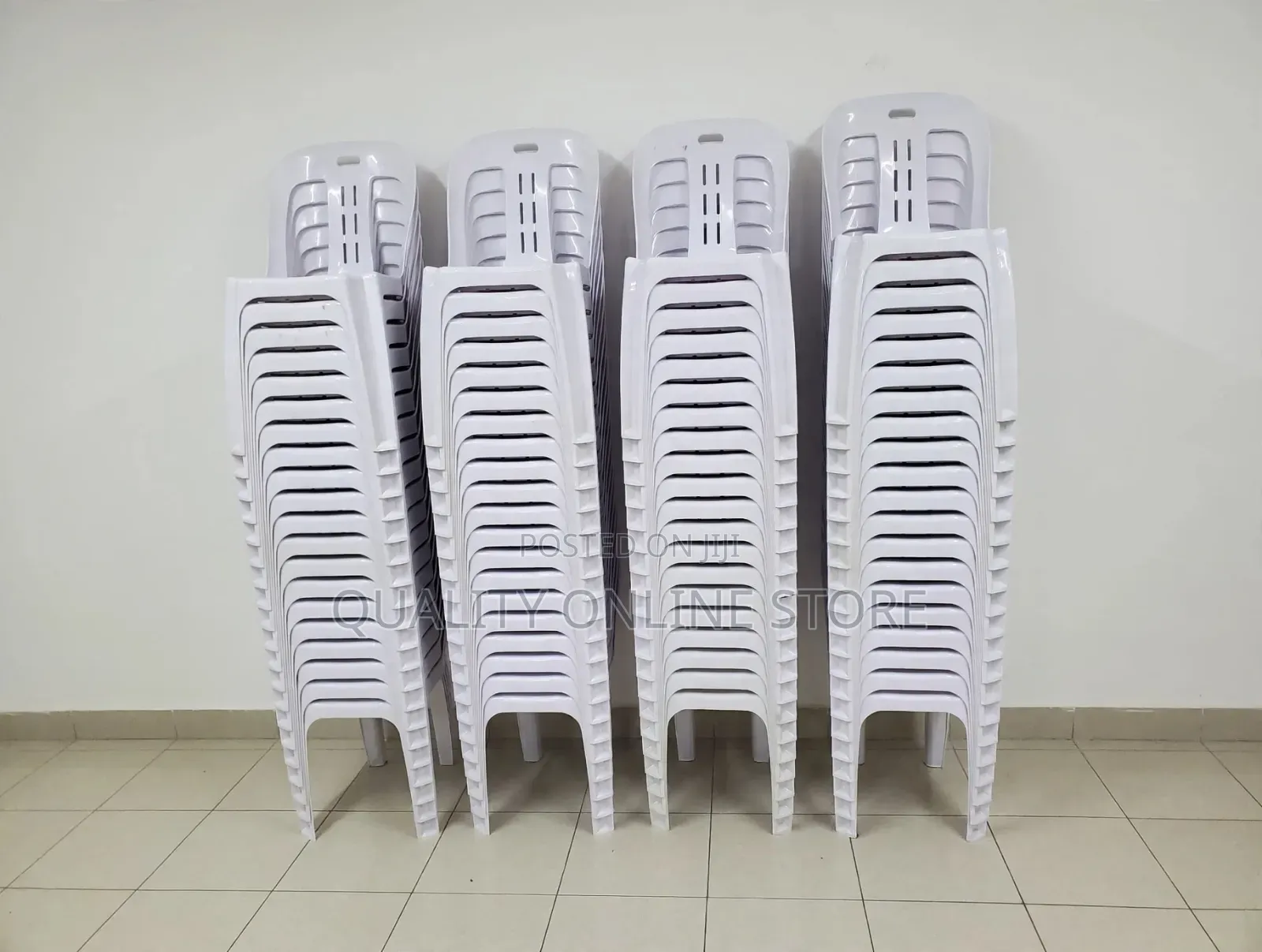White Plastic Chairs_Heavy Duty and Stackable
