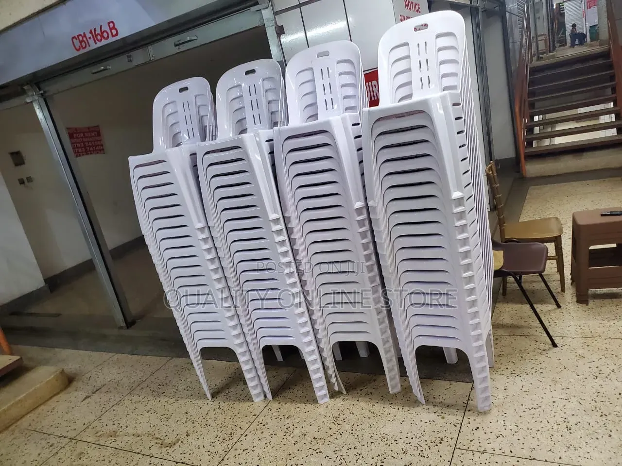 White Plastic Chairs_Heavy Duty and Stackable
