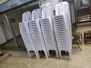 White Plastic Chairs_Heavy Duty and Stackable