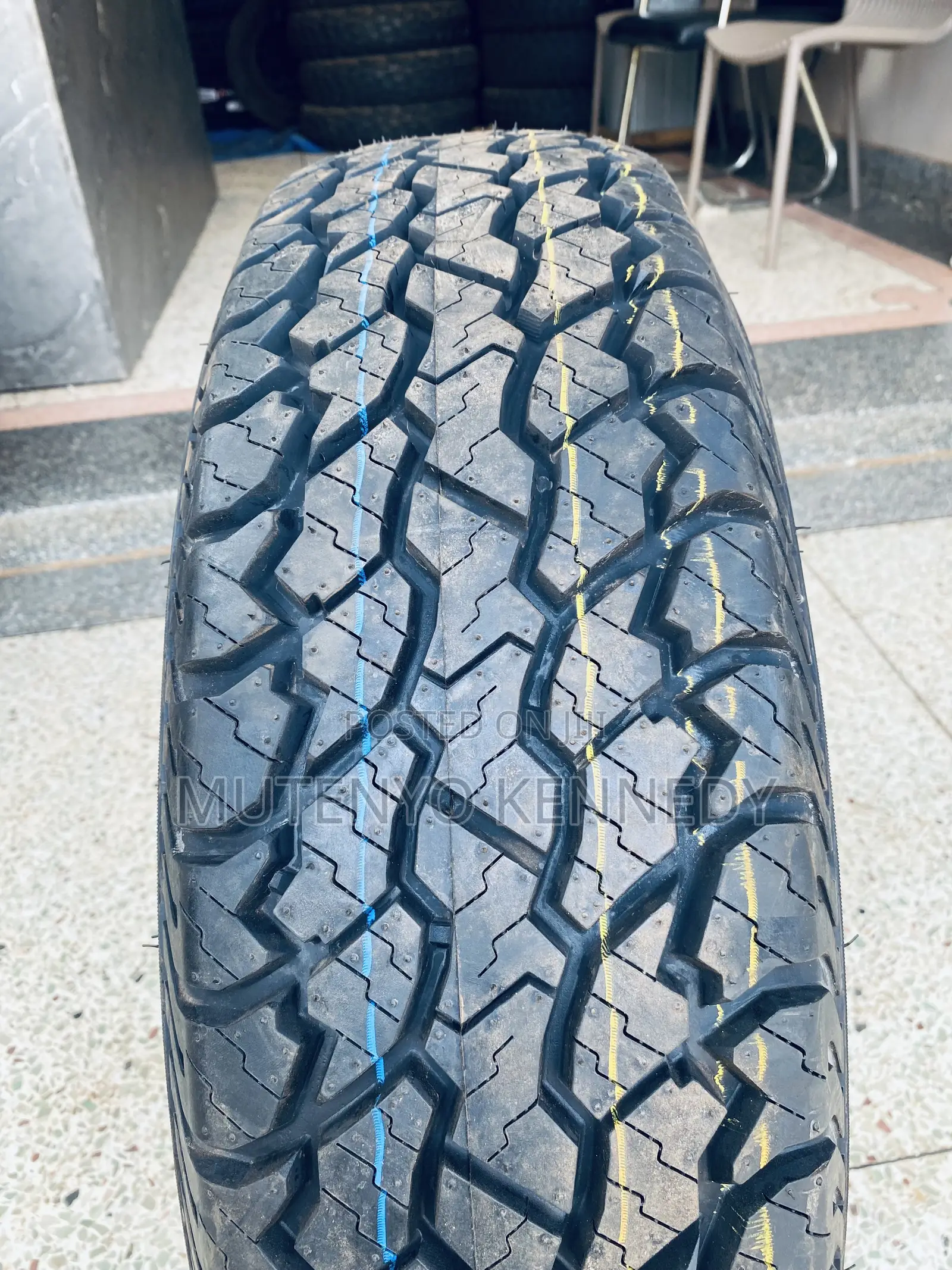Onyx Tyre 215/75r15