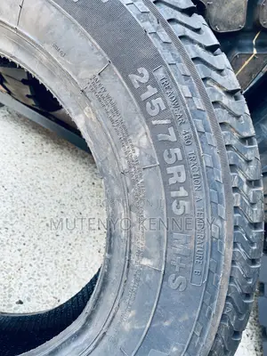 Onyx Tyre 215/75r15