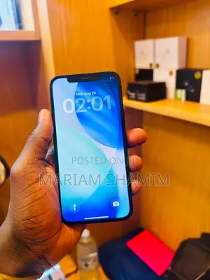 Apple iPhone 12 64 GB Black