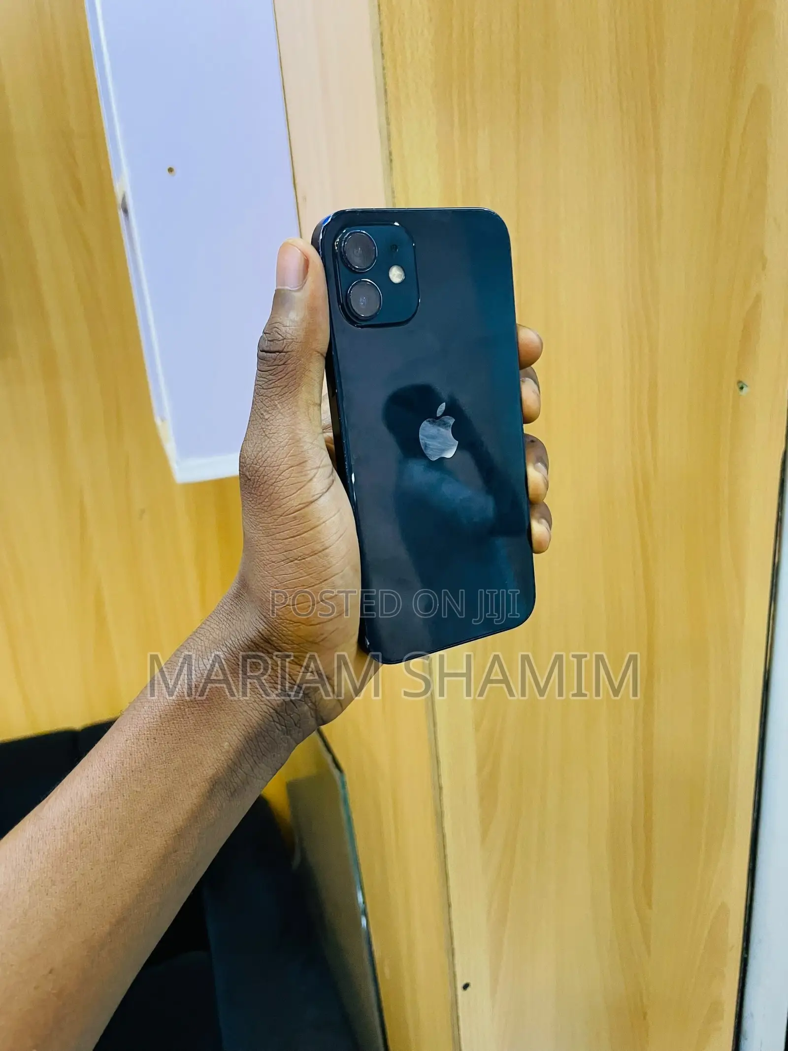 Apple iPhone 12 64 GB Black