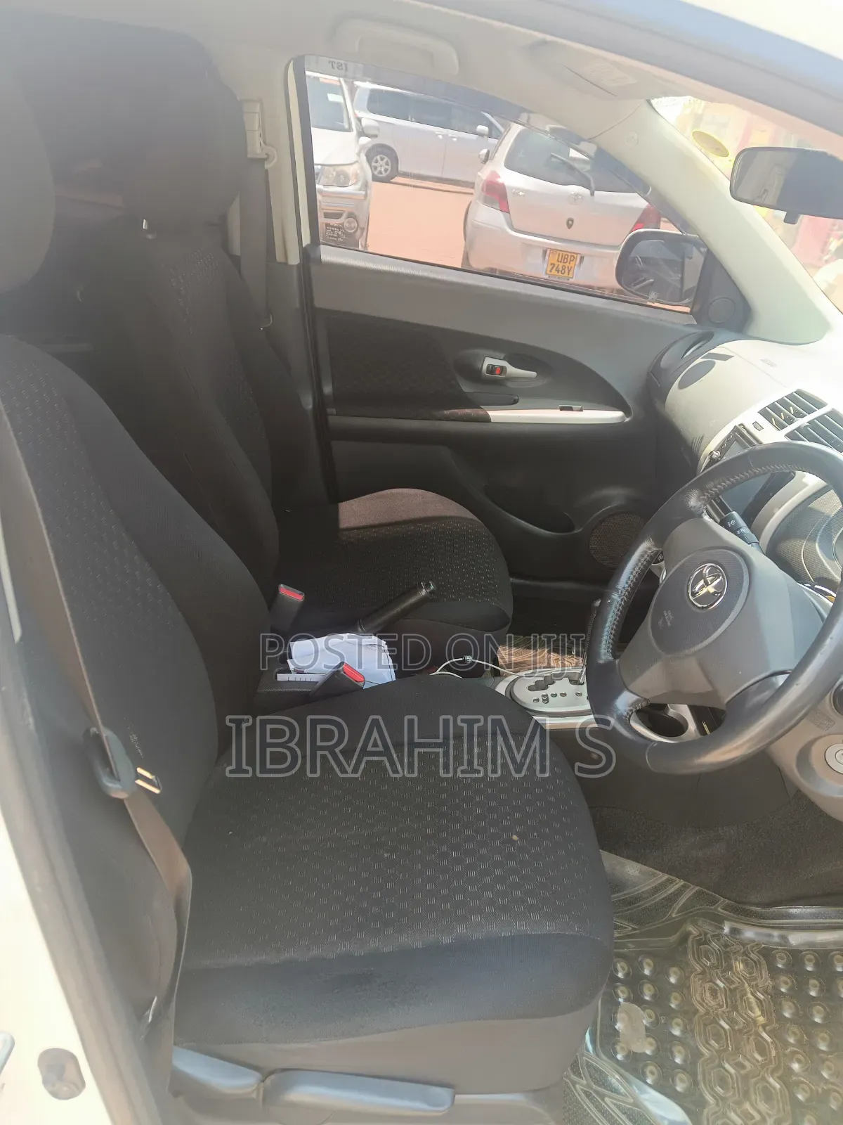 Toyota IST 2011 White