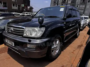 Toyota Land Cruiser 2004 Black