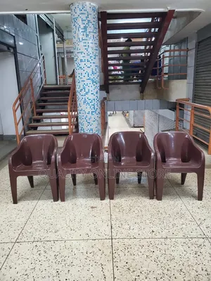 Common Sofa Plastic Chairs Plastic Chairs