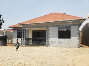 3bdrm House in Gayaza Kayebe, Kawempe for sale