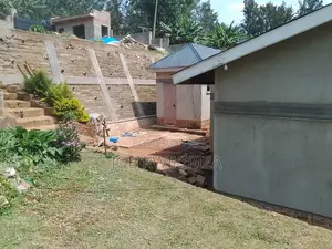 Prime Leasehold Investment Property With Multiple Residential Units