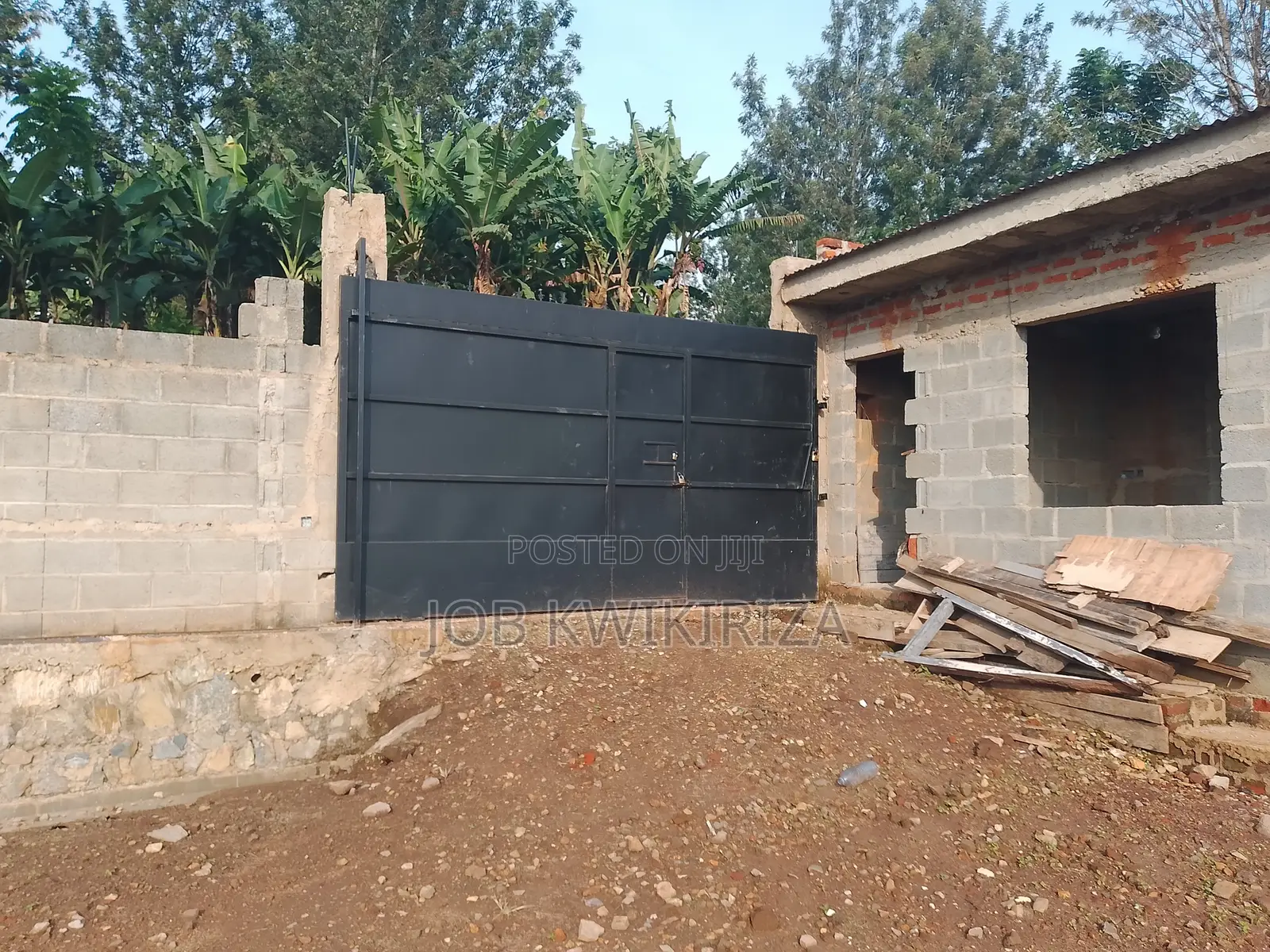 Prime Leasehold Investment Property With Multiple Residential Units