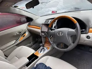 Toyota Premio 2010 White