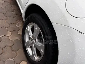 Toyota IST 2009 White