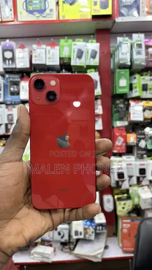 Apple iPhone 13 128 GB Red