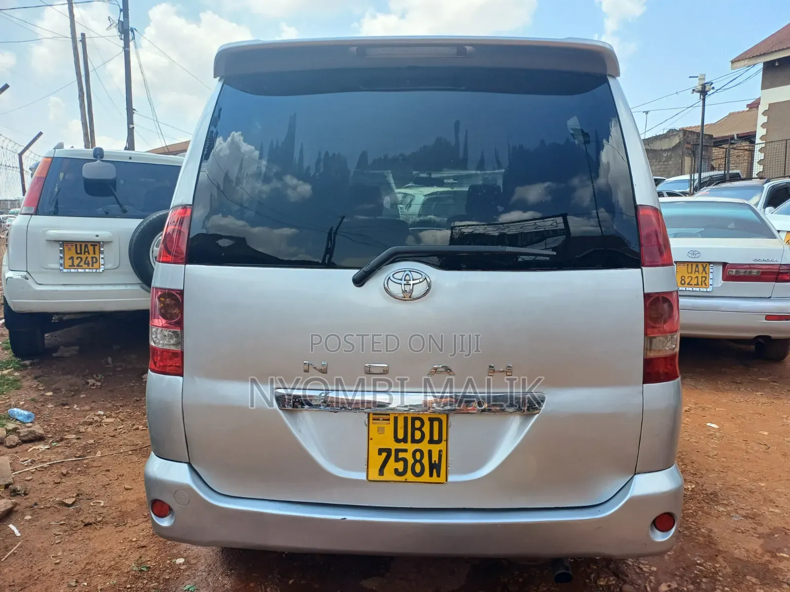 Toyota Noah 2005 Silver